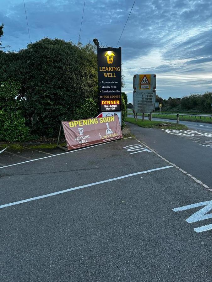 Leaking Well, Dunhampton Hotel Stourport Екстериор снимка